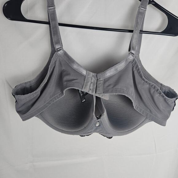 Torrid 44B Gray Full Coverage Bra with Black Lace Trim & Underwire Intimates - Picture 4 of 5